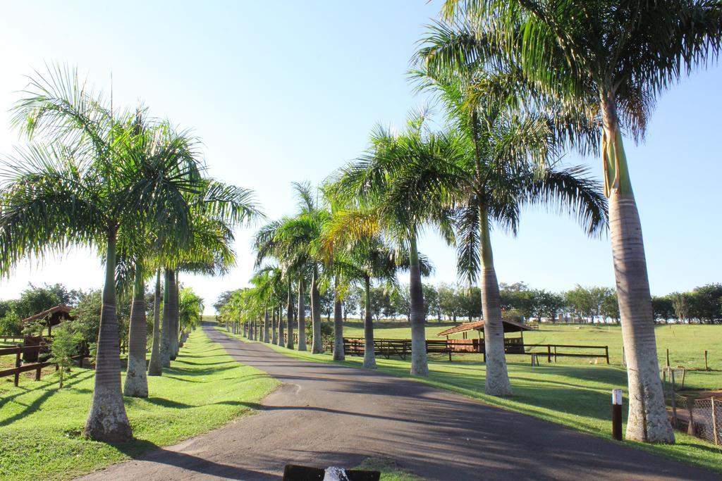 Hotel Fazenda Jacaúna Brotas Exterior foto